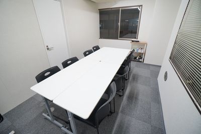 【ビズボ会議室神田南口】 ビズボ会議室神田南口の室内の写真