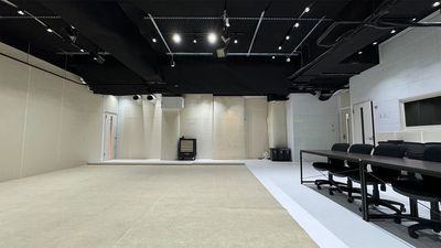 スタジオA下手側から - 鶯谷STUDIO STUDIO Aの室内の写真