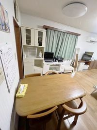 食事や打ち合わせや作業を行えます。 - 東新宿の一軒家 東新宿の広い一軒家内で各駅利用可能。歌舞伎町や韓国街から至近。の室内の写真