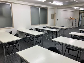 定禅寺ヒルズ2 3階会議室の室内の写真