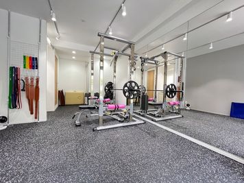 MIYAZAKI GYM 根津店 MIYAZAKI GYM根津店の室内の写真