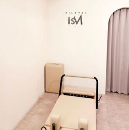 銀座レンタルスペース　Studio isM 銀座レンタルスペース　Studio　pilates isMの室内の写真