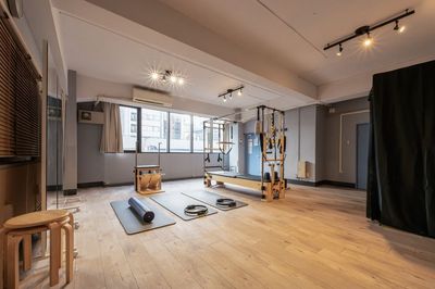 sr pilates studio 上野御徒町 【通常プラン】sr pilates studio上野御徒町の室内の写真