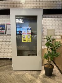 コインスペース三宮オーパ２店[9階] 1名用個室ボックスの室内の写真