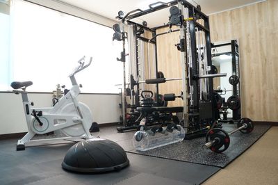 トレーニングも広々スペース
 - BMH PERSONAL GYM レンタルジム・スタジオ・ヨガ・整体の室内の写真