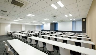 Room-Cに次ぐ広さの会議室。 - 名古屋会議室 Tsudoico 名古屋駅前店 Room-G+Hの室内の写真