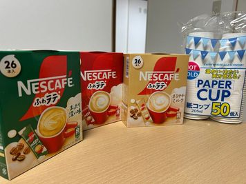 無料カフェコーナー☕️
ご自由にお飲みいただけます！ - THE RENTAlSPACE 松永　 レンタルスペースE（おうちスペース）の設備の写真