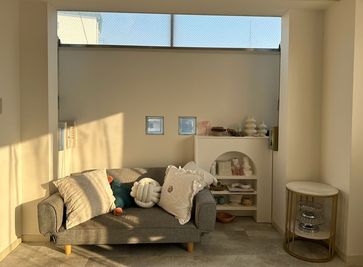 ホワイトルーム　冬場15時頃の光の入り方 - YUSHIMA STUDIO 701 YUSHIMA STUDIO　|　自然光◎南向き撮影スタジオの室内の写真