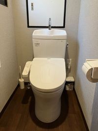 新たに設置してまだ日の浅い、綺麗なトイレが店内にございます！ - レンタルスペースQ プロジェクター完備 貸し会議室 上野・御徒町の室内の写真