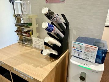 【2Fにドリンクコーナーございます。】 - TIME SHARING ビステーション新横浜 203の設備の写真