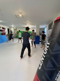 Kanagawa Kickboxing Academy 首都圏最大級のマットスペースのMMA &キックボクシングジムの室内の写真