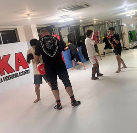 Kanagawa Kickboxing Academy 首都圏最大級のマットスペースのMMA &キックボクシングジムの室内の写真