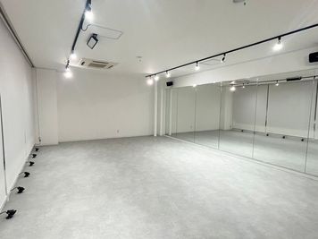 ZERO DANCE STUDIO　北24条スタジオの室内の写真