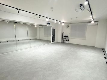 ZERO DANCE STUDIO　北24条スタジオの室内の写真