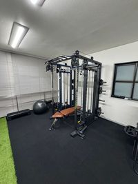 スミスマシン - SELFitness ３N（ROOM2) プライベートサウナ＆ジムの設備の写真