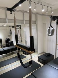 空中ブランコ - Pilates Studio Lui 恵比寿店 【レビュー投稿プラン】キャフォーマー・チェア・バレル完備の設備の写真