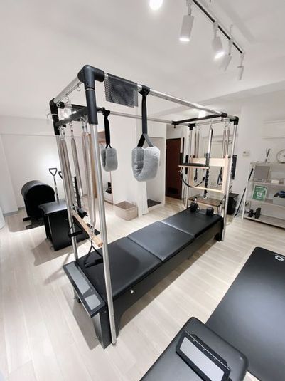 【基本プラン】キャフォーマー・チェア・バレル完備 - Pilates Studio Lui 恵比寿店