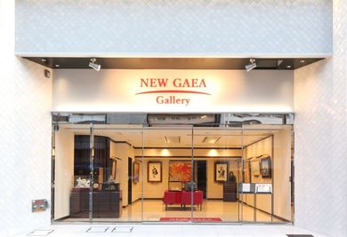 ガラス張りで視認性の高いスペースです - NEW GAEA GALLERY 1F レンタルスペースの外観の写真