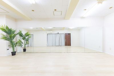 川崎レンタルスタジオ・撮影スタジオNuts 川崎レンタルダンススタジオ・撮影スタジオNutsの室内の写真