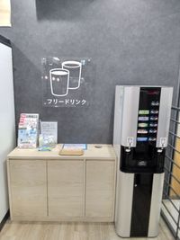 MIRAIYA Bookmark Lounge 市川妙典店 オープン席5の設備の写真