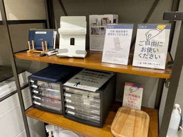 MIRAIYA Bookmark Lounge 福津店 オープン席6の室内の写真