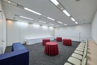 立食パーティー
--- 40席 - 大阪会議室 ブリーゼプラザ　ホール＆カンファレンス 803号室の室内の写真