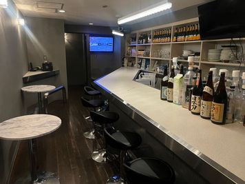 間貸しBAR   レンタルスペース キッチン付きBAR レンタルBAR  1日貸切BARの室内の写真