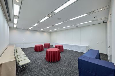 立食パーティー
--- 40席 - 大阪会議室 ブリーゼプラザ　ホール＆カンファレンス 804号室の室内の写真