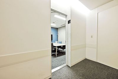 meeting room B入り口 - 大阪会議室 ブリーゼプラザ　ホール＆カンファレンス meeting room Bの入口の写真